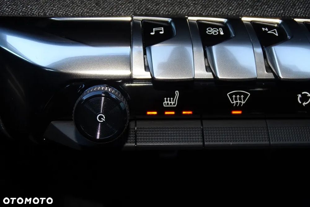 Peugeot 3008 BlueHDi 130 Stop & Start EAT8 Allure Business-Paket - 29