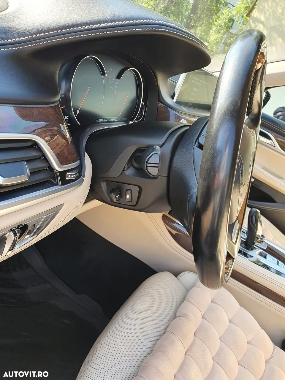 BMW Seria 7 750d xDrive - 24