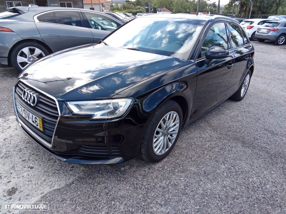 Audi A3 Sportback 1.6 TDI Design - 4