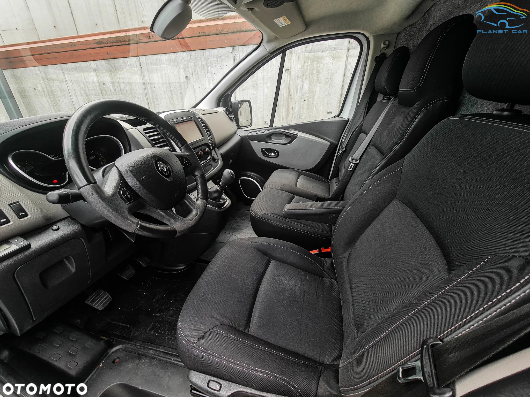 Renault 2015 Renault Trafic III Furgon LONG 1.6 dCi 120KM - 18