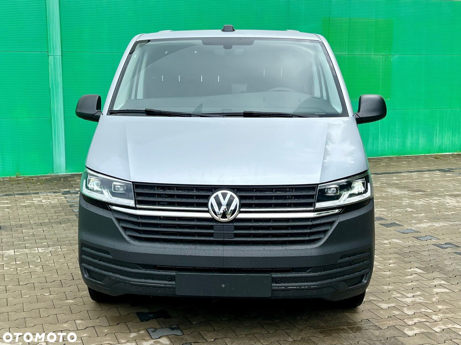 Volkswagen Transporter Transporter 6.1 Furgon silnik: 2,0 l TDI SCR 110 kW / skrzynia biegów: 6-biegowa manualna rozstaw osi: 3400 mm - 3