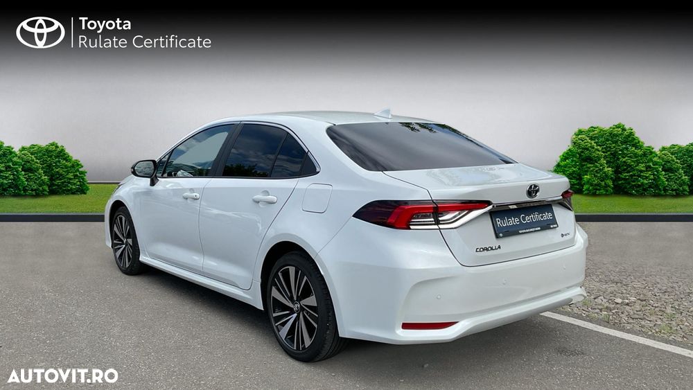 TOYOTA Corolla 2025 — imagine 2