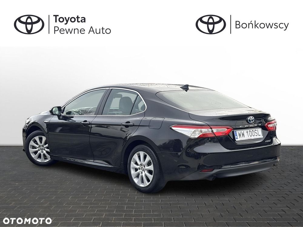 Toyota Camry 2.5 Hybrid Comfort CVT - 2