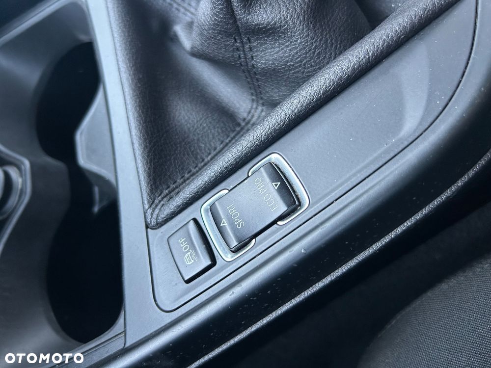 BMW Seria 1 116d - 16