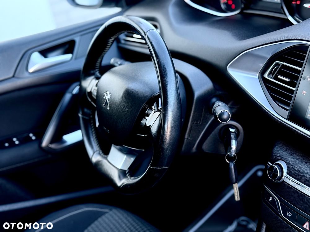 Peugeot 308 BlueHDi FAP 120 Stop&Start Allure - 25