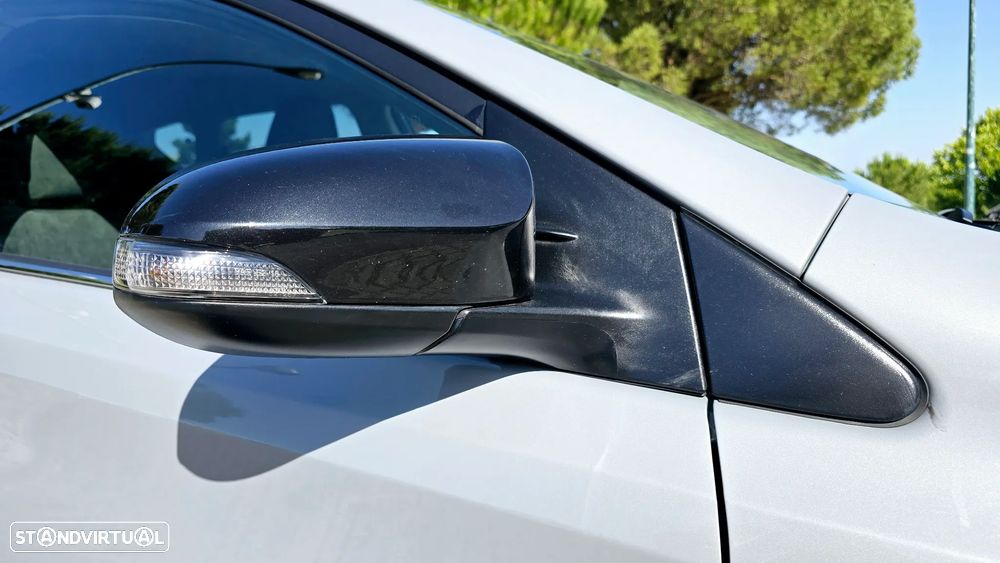 Toyota Auris 1.8 HSD Comfort +P.Techno+P.Sport - 15