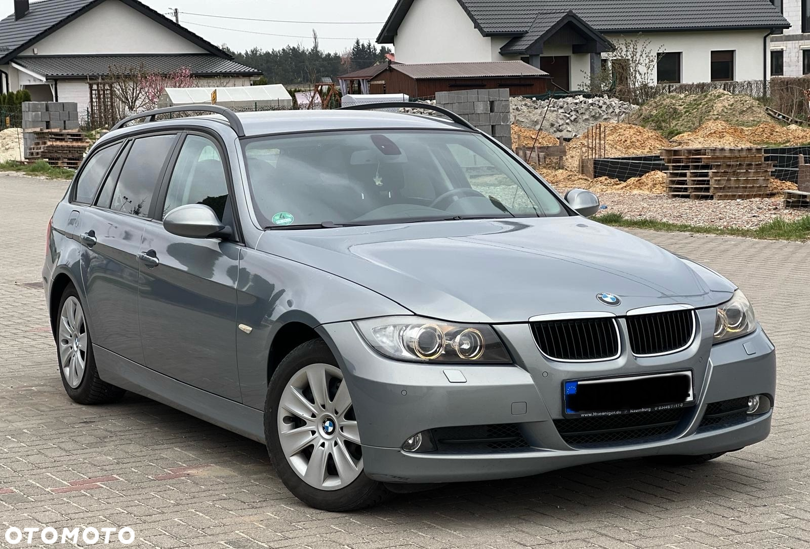 BMW Seria 3 320i Touring - 2
