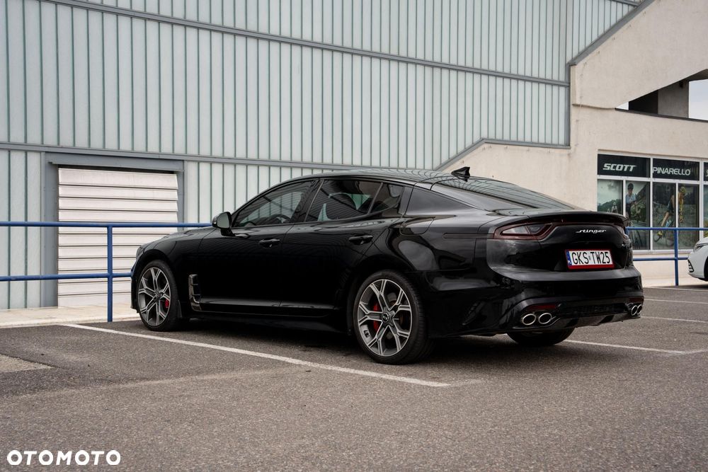 Kia Stinger - 6