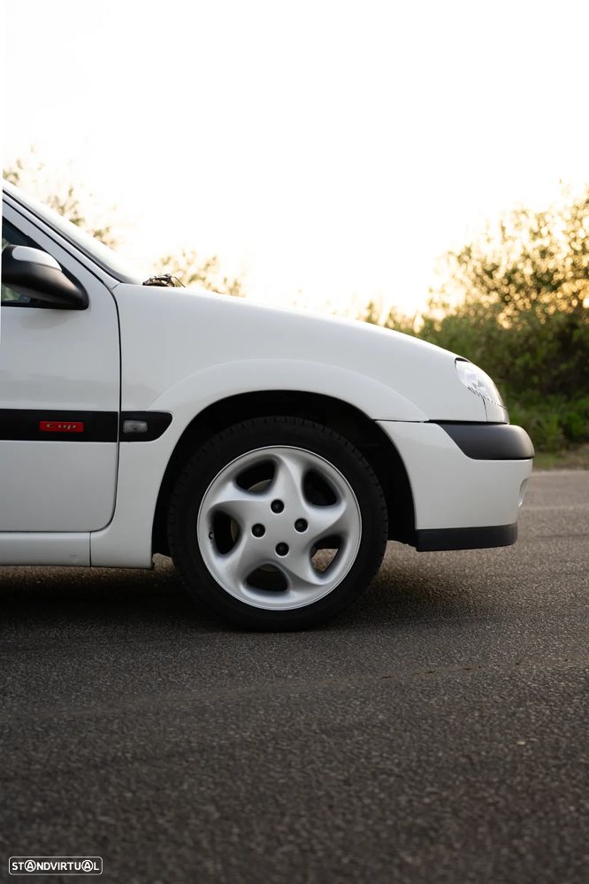 Citroën Saxo 1.6i 16V Cup - 12