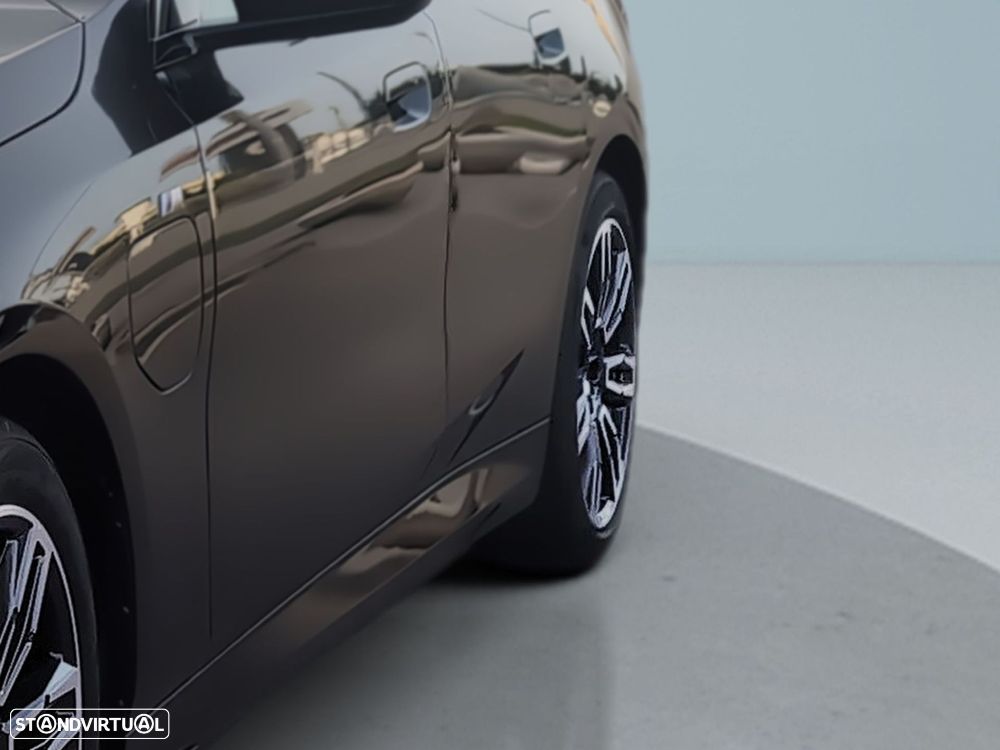 BMW 530 e Pack Desportivo M - 4