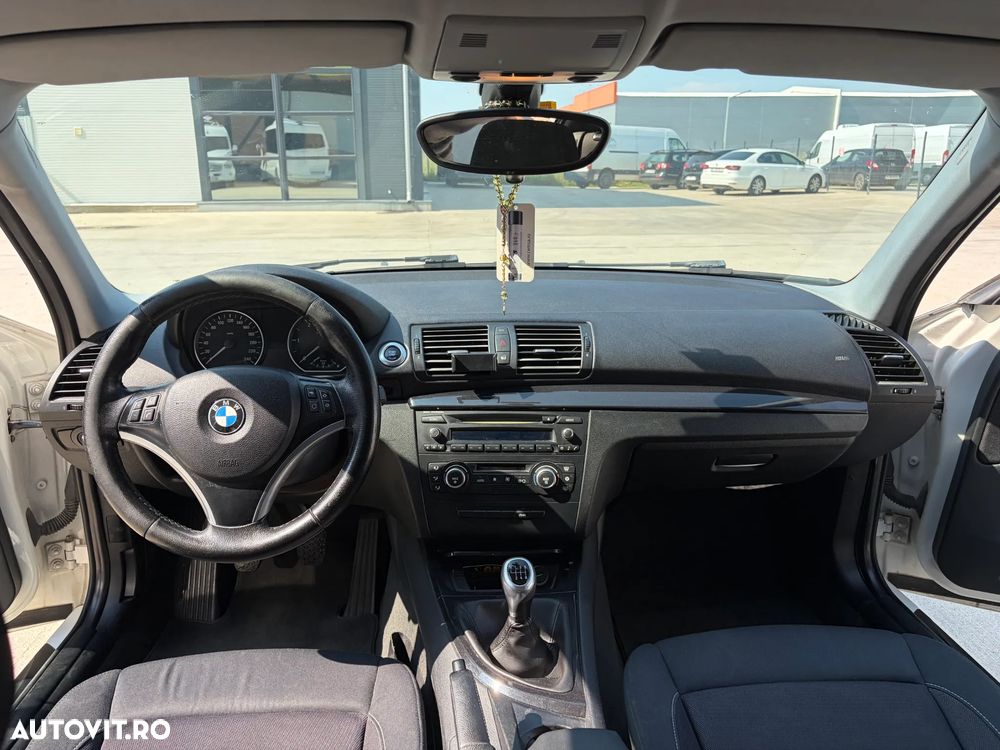 BMW Seria 1 118d - 11