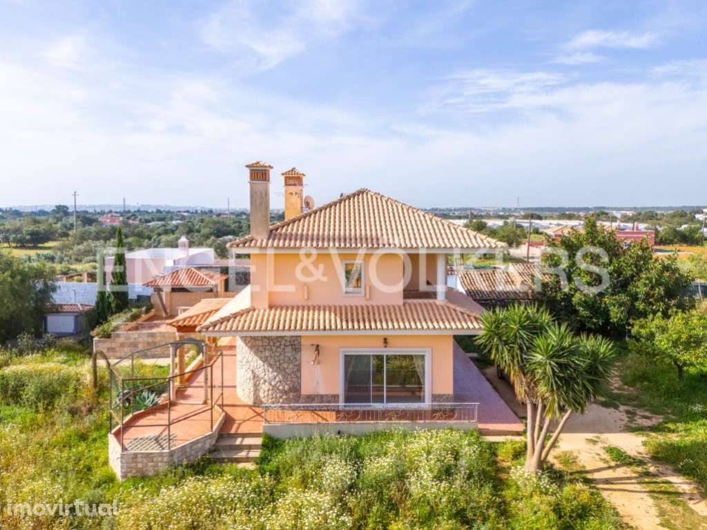 Moradia de campo em Santa Bárbara de Nexe - Grande imagem: 4/38