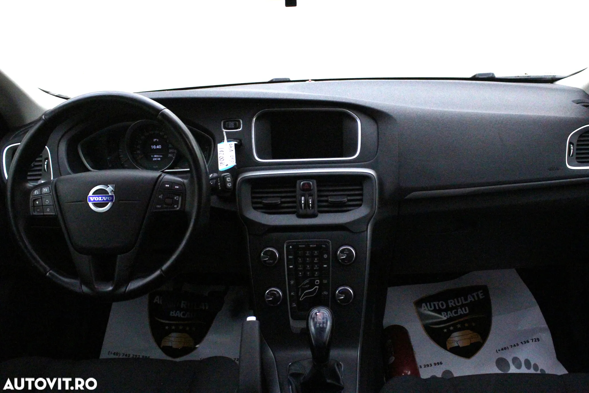 Volvo V40 T2 - 8