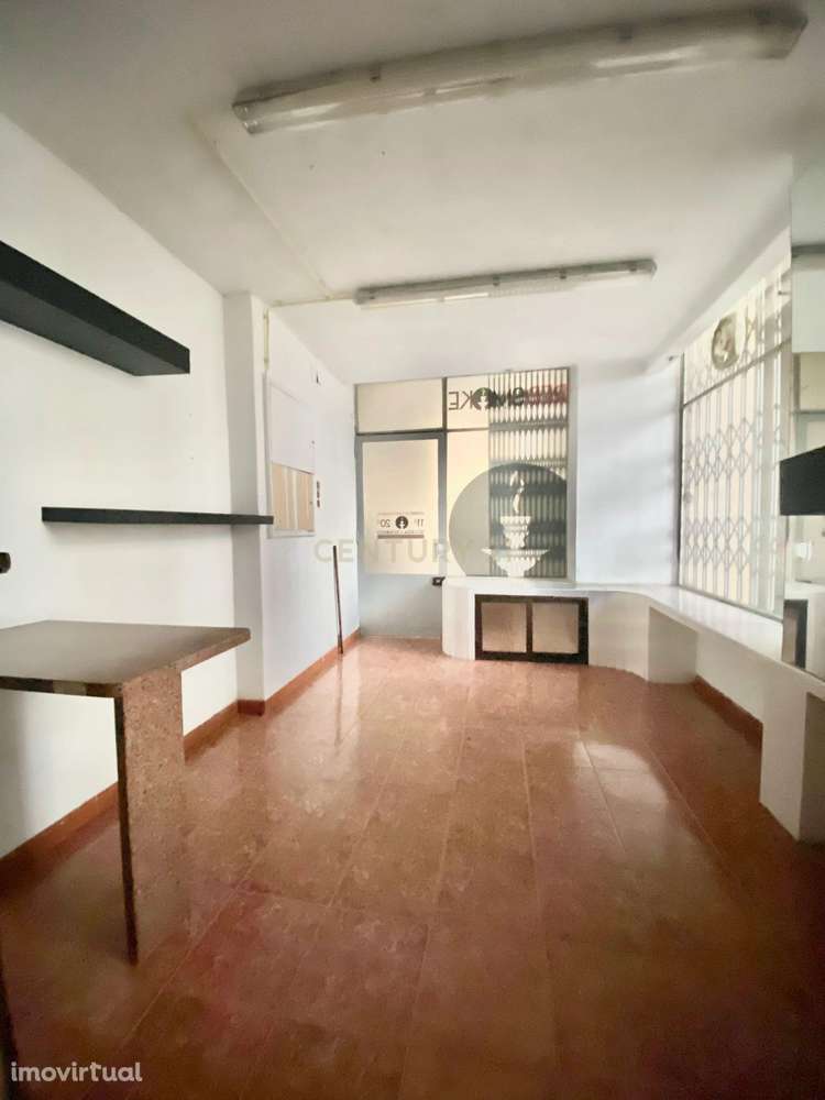 Loja para venda na Reboleira - Grande imagem: 2/14