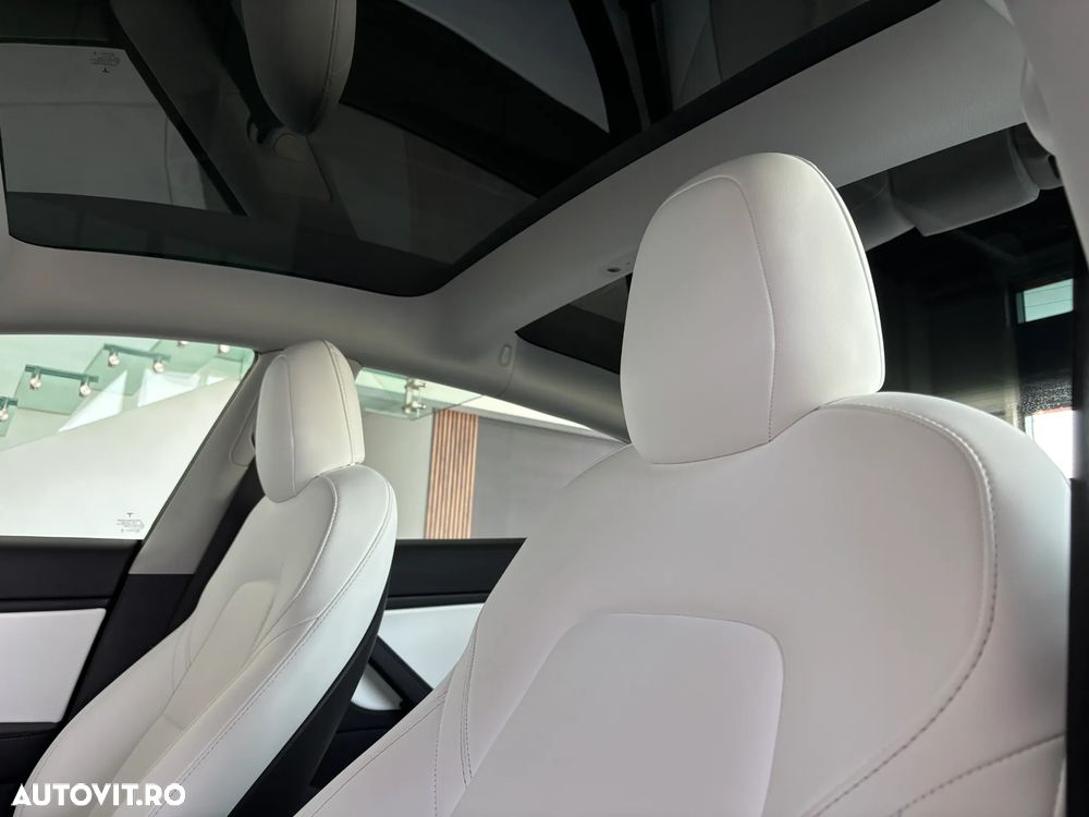 Tesla Model 3 Standard Reichweite Plus Hinterradantrieb - 17