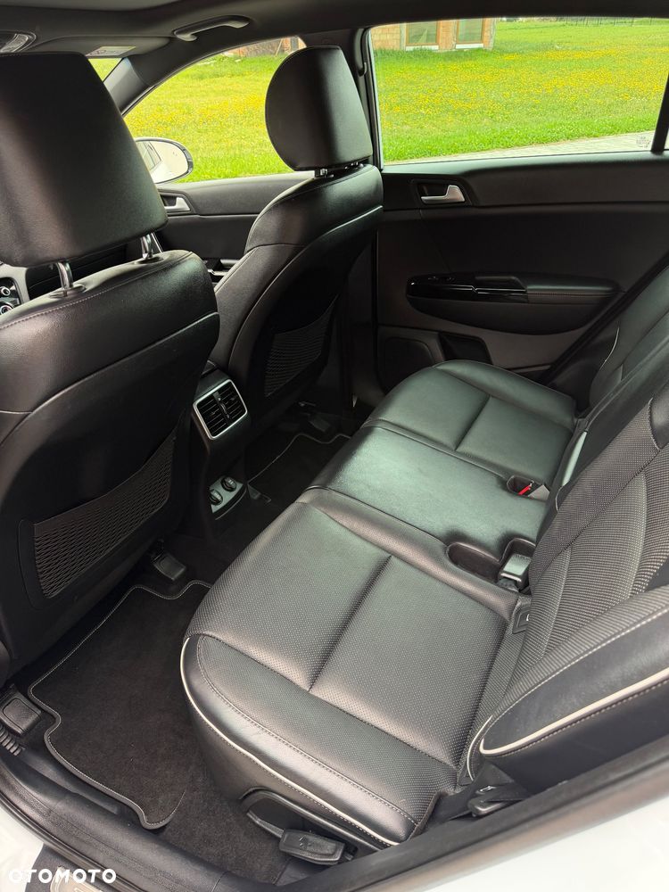 Kia Sportage 1.6 T-GDI AWD DCT GT LINE - 19