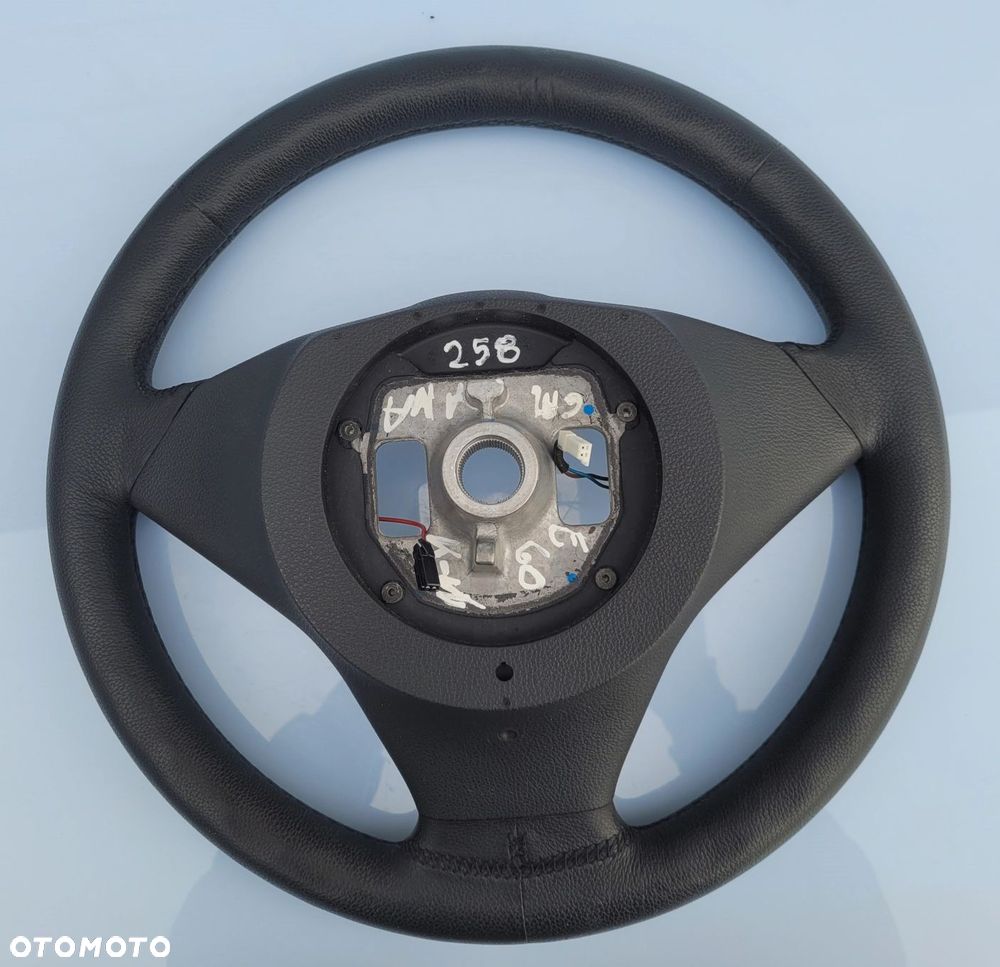 KIEROWNICA SPORT GRZANA BMW E60 E61 E63 E64 START STOP 258 WCISKANY KLUCZYK - 6