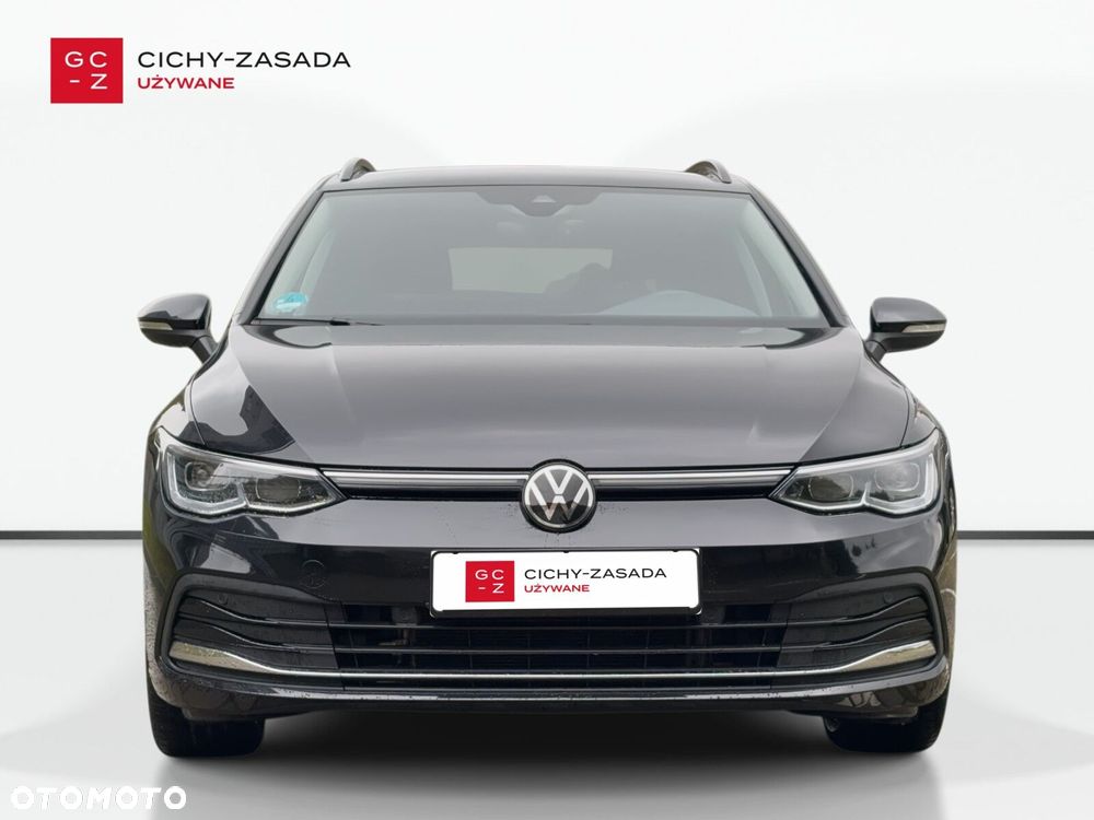 Volkswagen Golf - 8