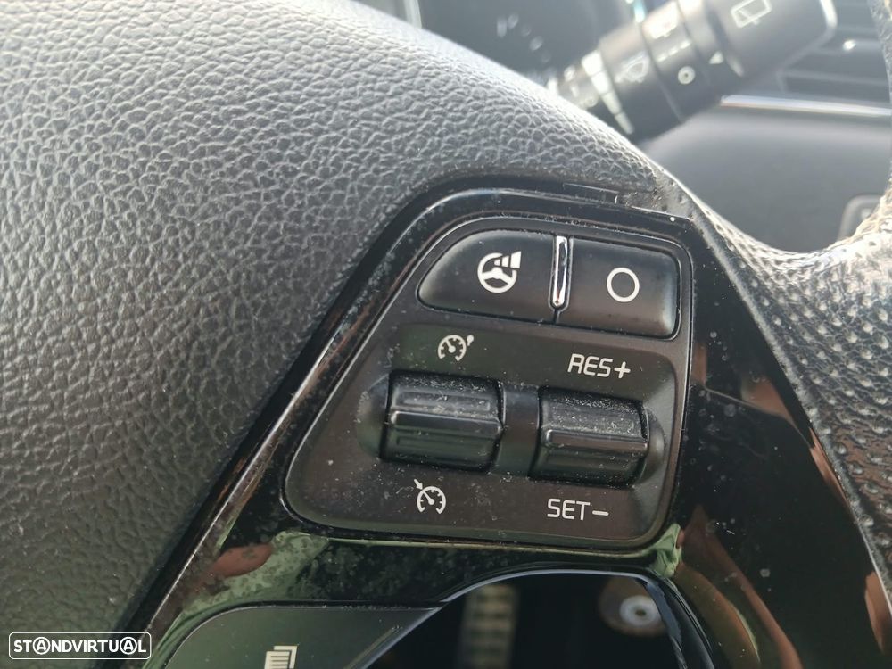 Kia Ceed 1.6 CRDi Nav Line - 24