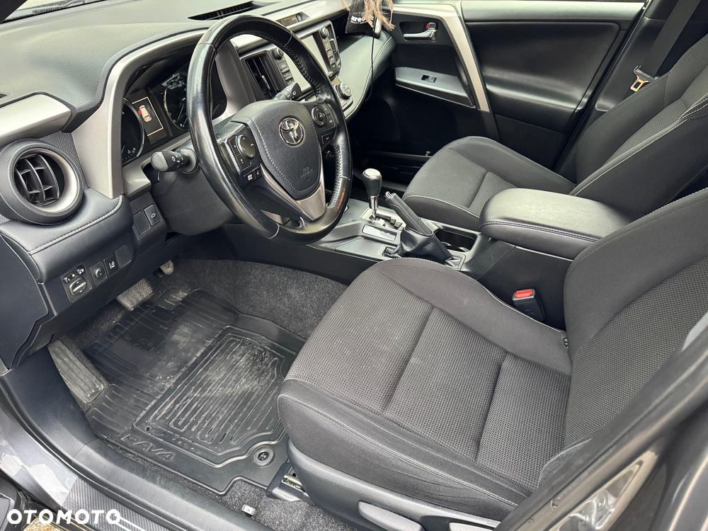 Toyota RAV4 Hybrid Premium 4x2 - 10