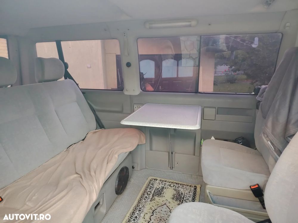 Volkswagen Multivan - 7