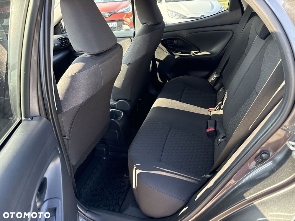 Toyota Yaris - 11