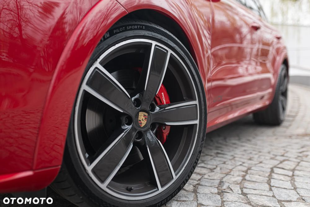 Porsche Cayenne GTS - 3