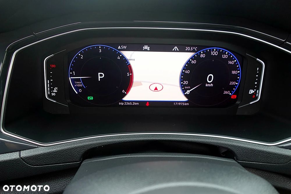 Volkswagen T-Roc 2.0 TDI SCR 4MOTION DSG R-Line - 17