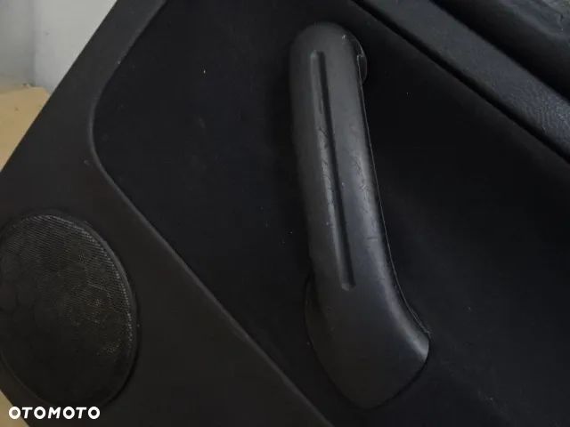 BOCZEK BOCZKI DRZWI TYŁ VW GOLF IV HB 5D NR381 - 4