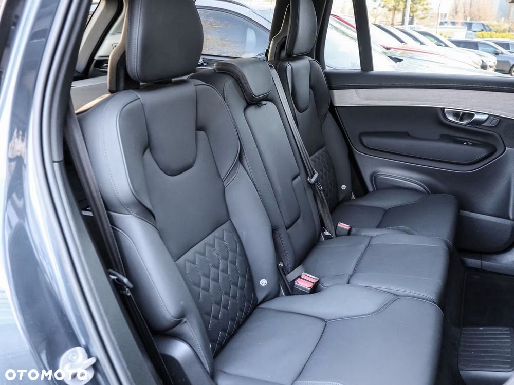 Volvo XC 90 T8 AWD Plus Dark - 12