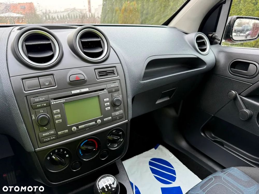 Ford Fiesta 1.3 Style - 32