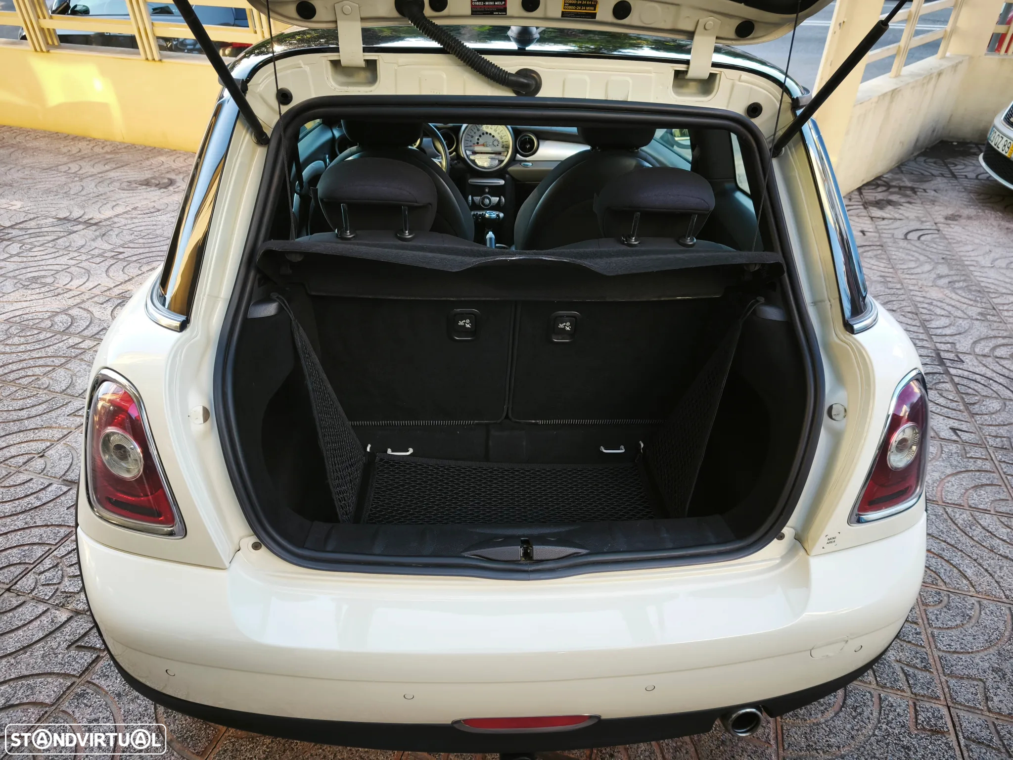 MINI 3 Portas Cooper D - 27