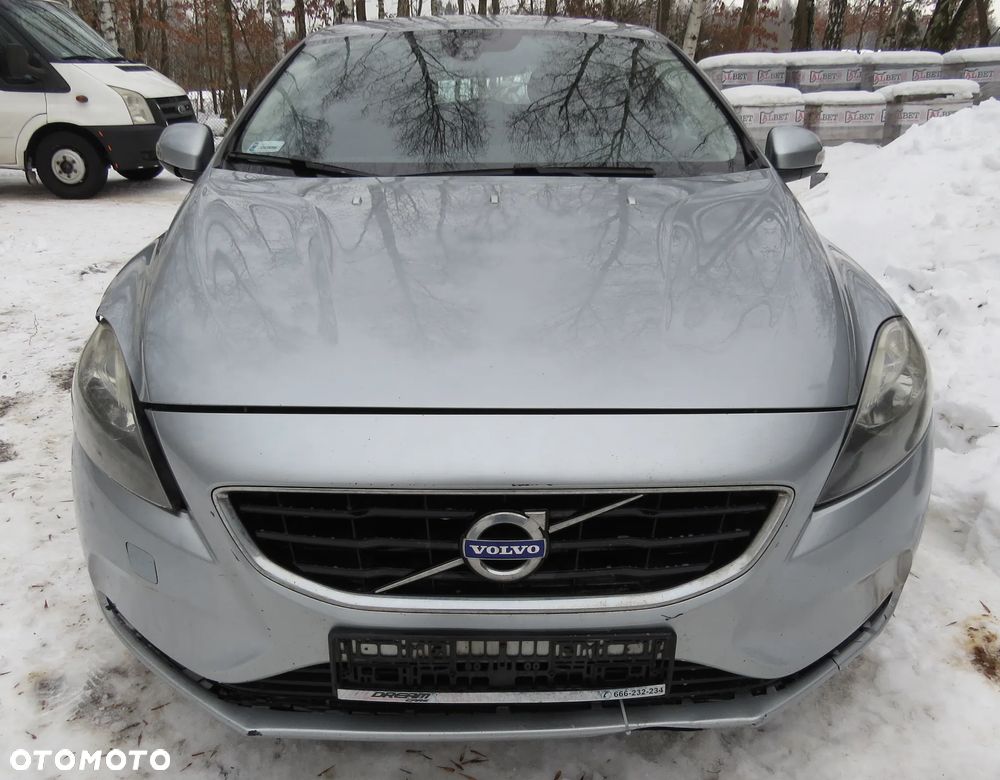 VOLVO V40 II LAKIER 477-46 1.6 D2 D4162T NA CZĘŚCI - 3