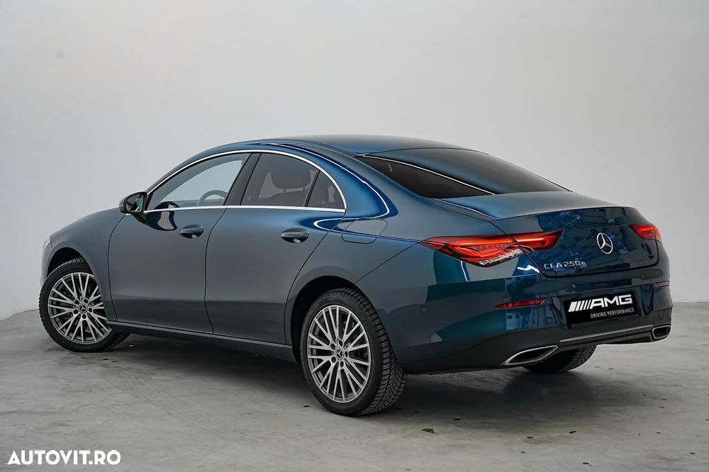 Mercedes-Benz CLA - 10