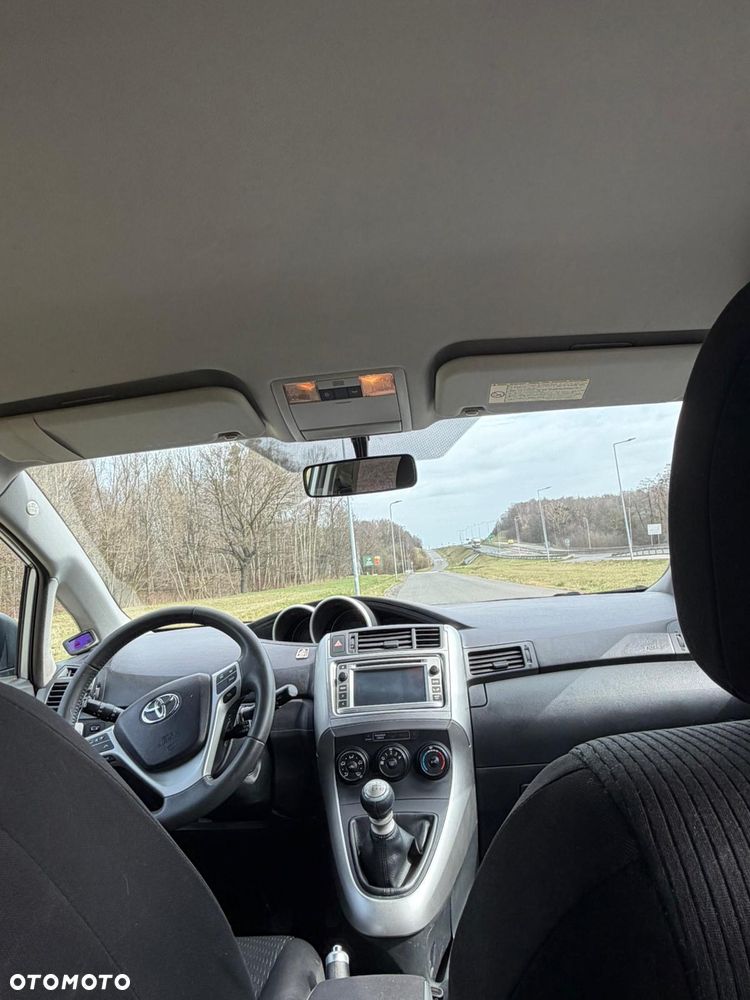 Toyota Verso 2.0 D-4D Luna - 2