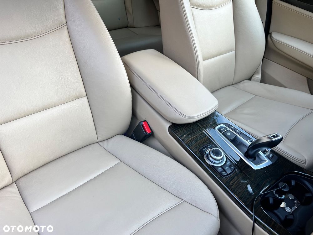 BMW X3 xDrive20d - 8