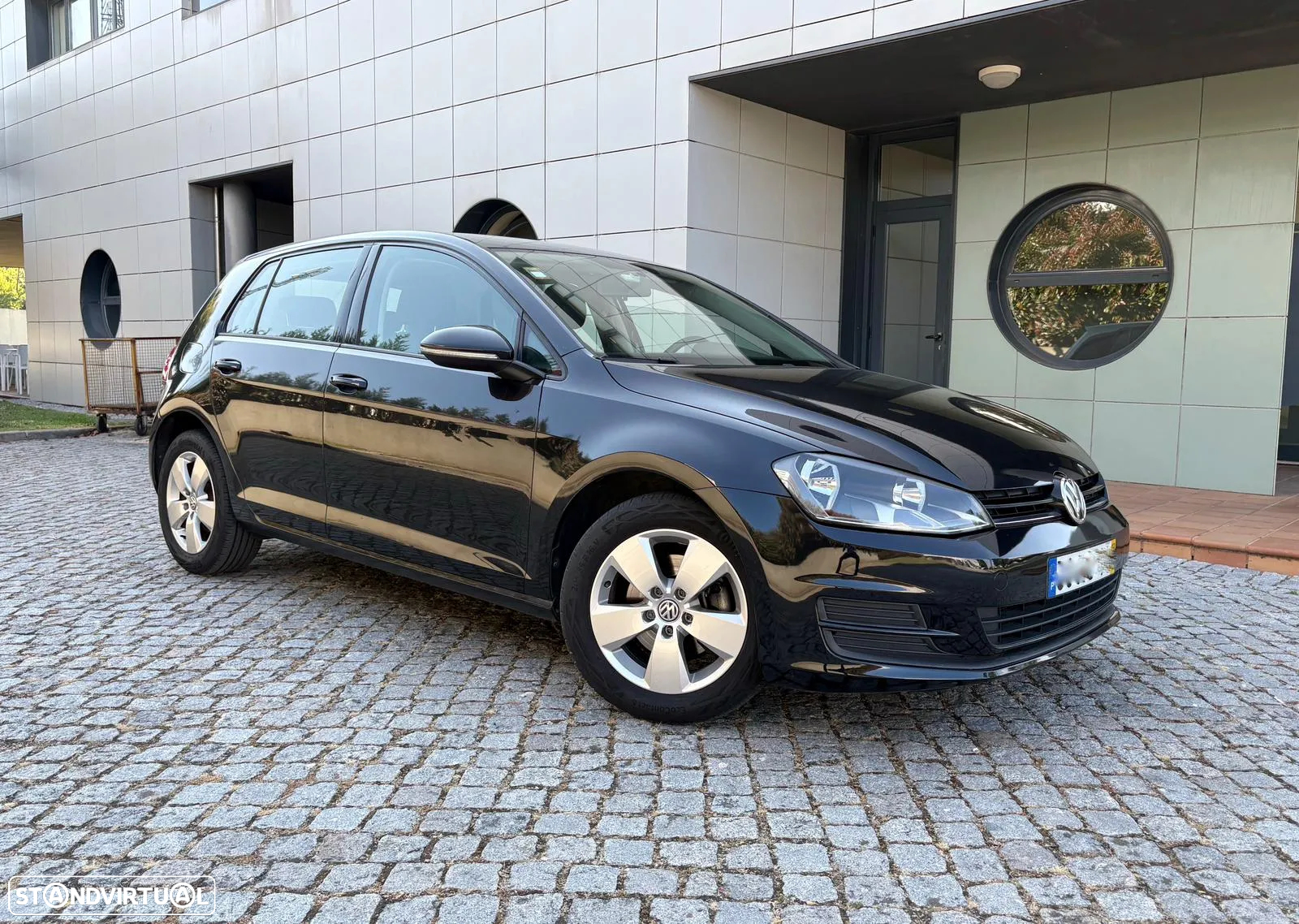 VW Golf 1.6 TDi Confortline - 10