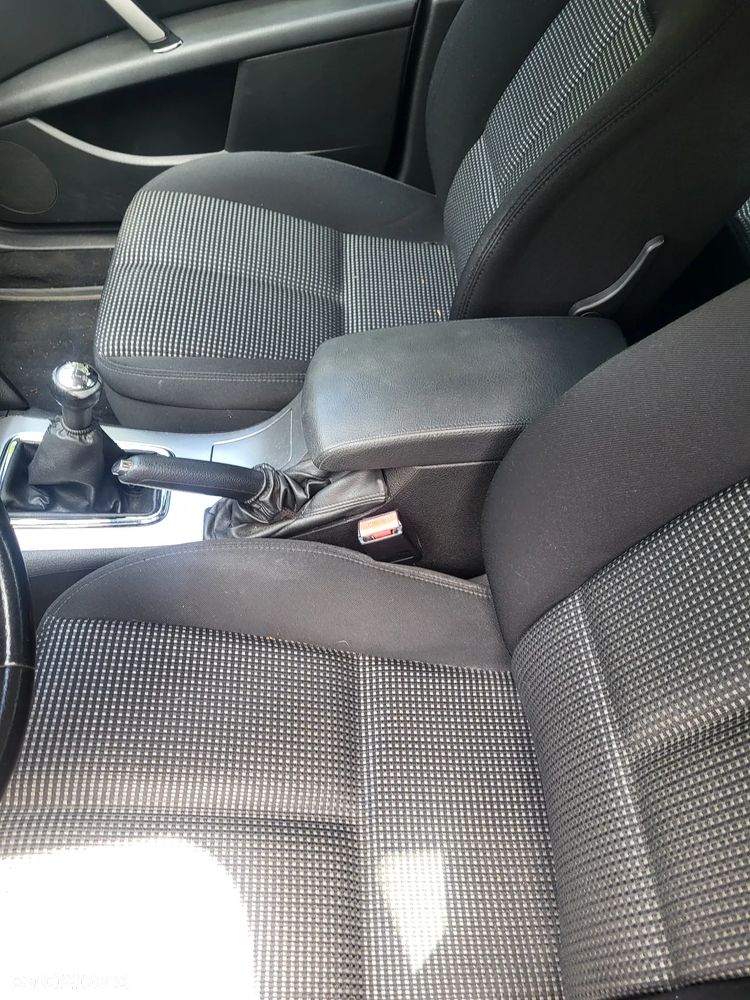 Peugeot 407 1.6 HDi Presence - 7