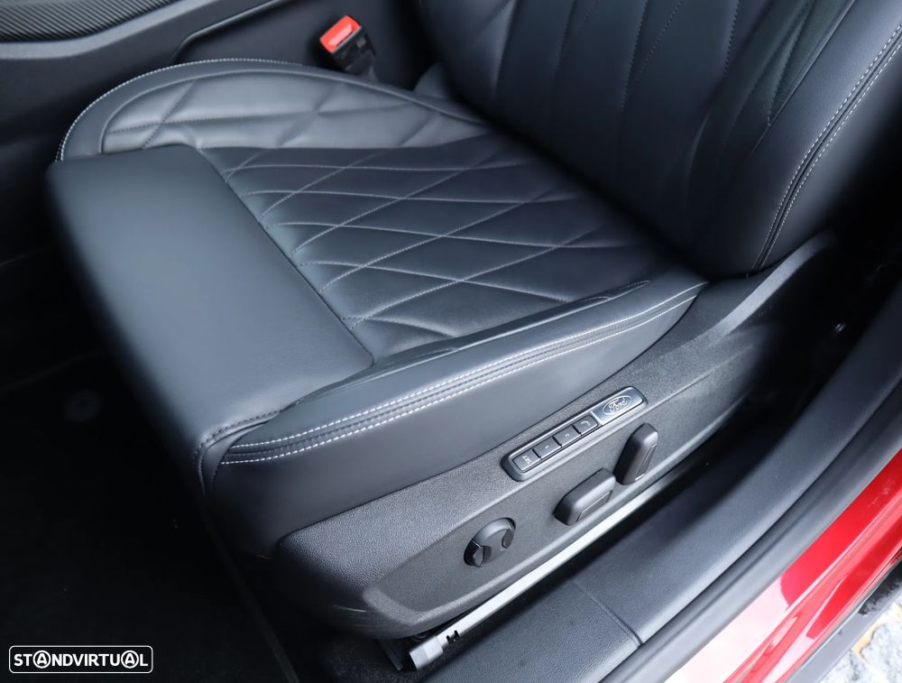 Ford Explorer 79 kWh Premium AWD - 29