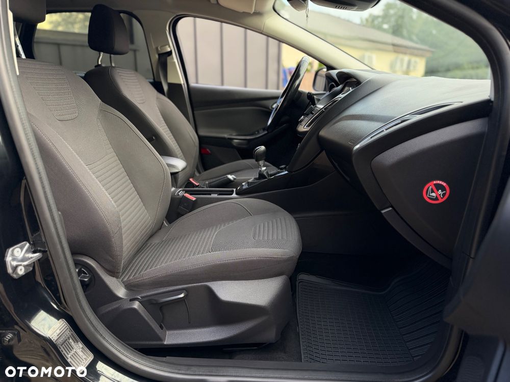 Ford Focus 1.5 TDCi DPF Start-Stopp-System Titanium - 29