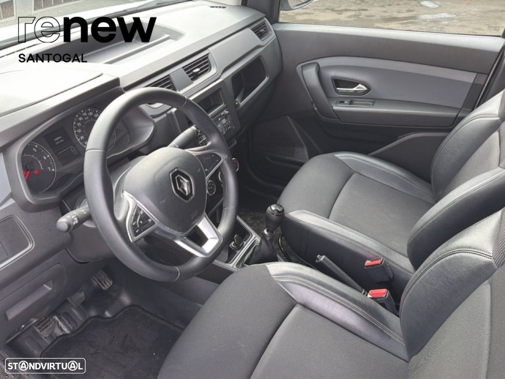 Renault Express - 21