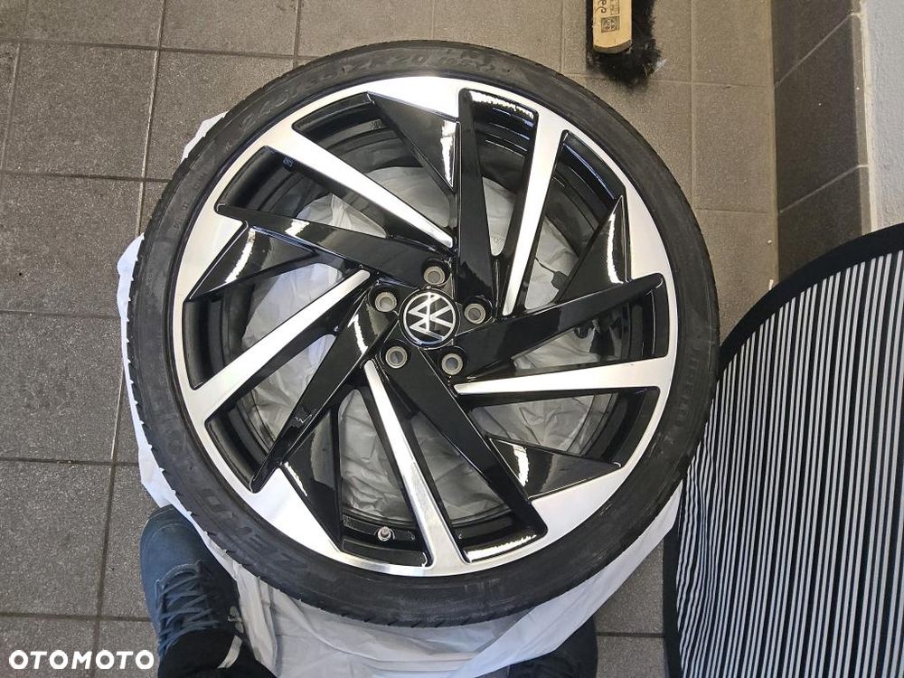 Volkswagen Arteon 2.0 TDI SCR 4Motion DSG R-Line - 6
