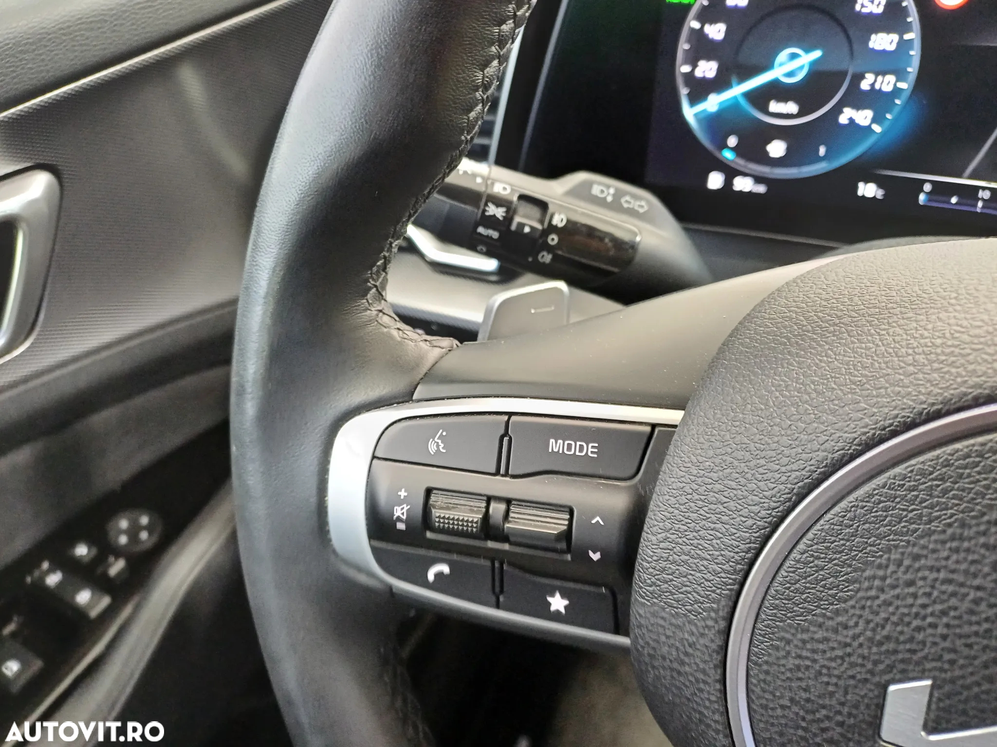 Kia Sportage 1.6 T-GDI HEV 6AT 4x4 GT Line - 13
