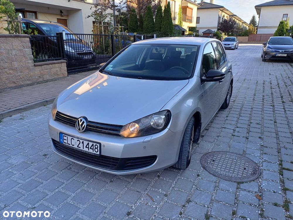 Volkswagen Golf - 1
