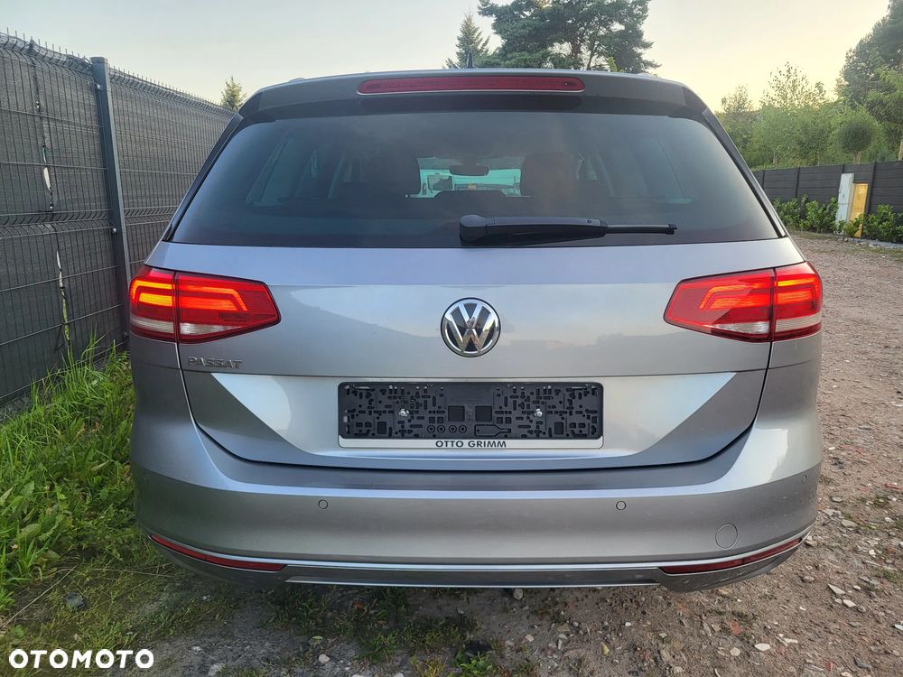 Volkswagen Passat 2.0 TDI SCR DSG Business - 14