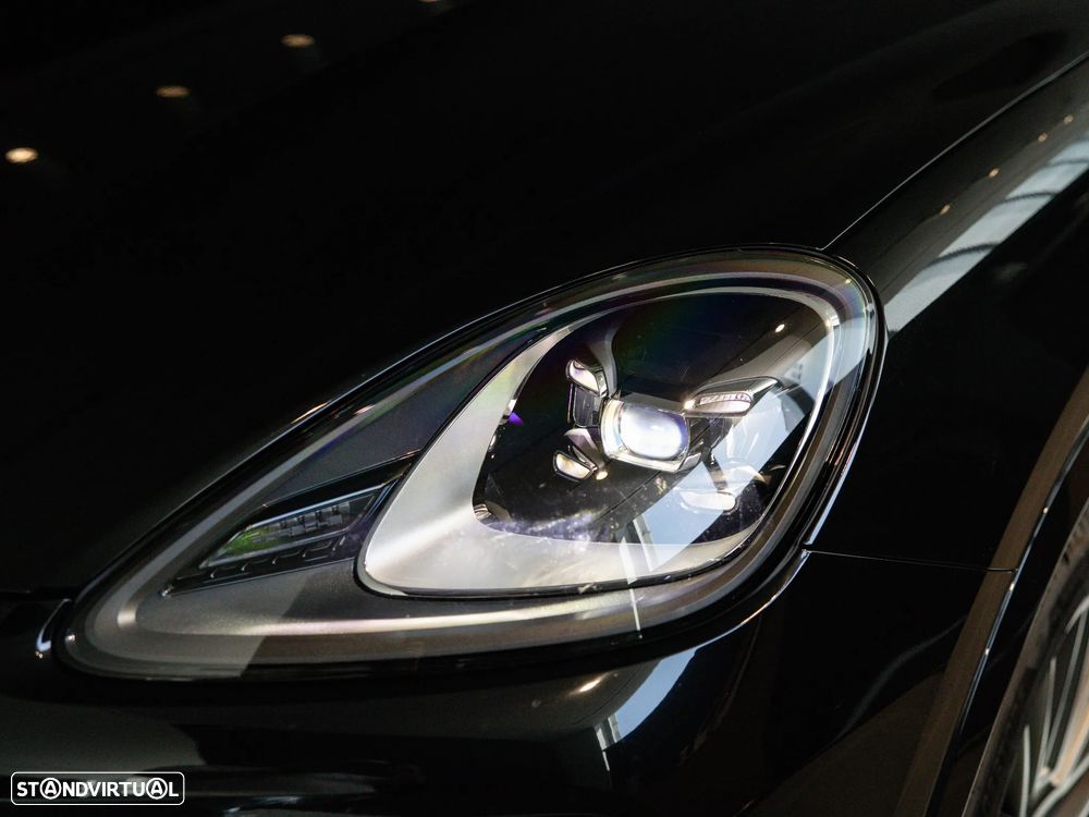 Porsche Cayenne E-Hybrid Platinum Edition - 15
