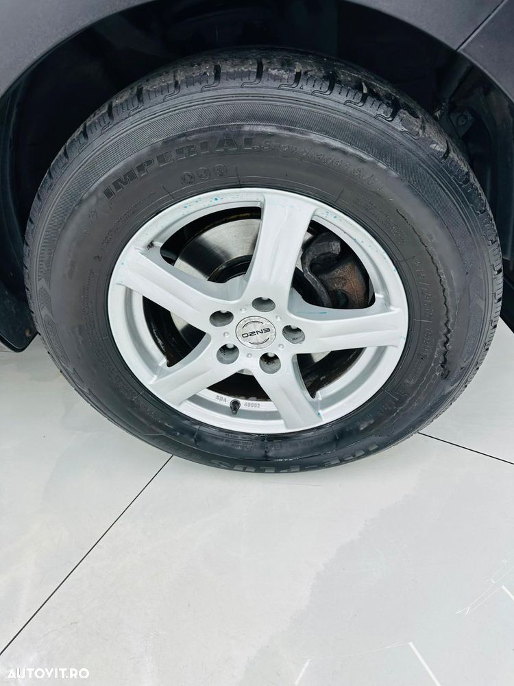 Kia Sportage 1.7 CRDI 2WD Spirit - 9