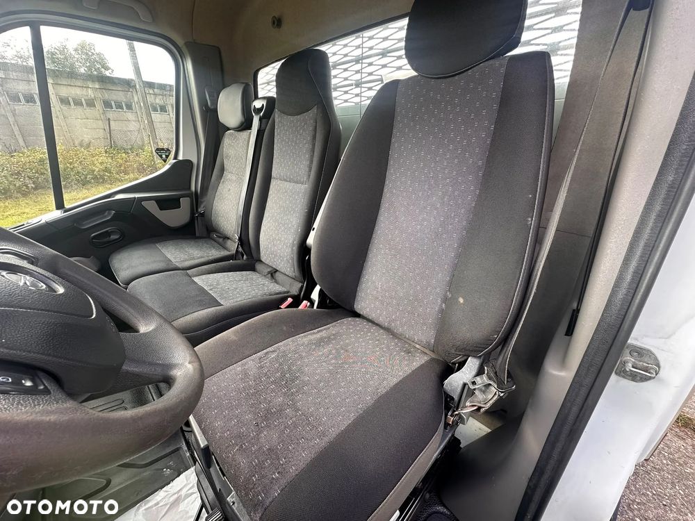 Opel Movano SKRZYNIA 3.5T 2.3 diesel 163 kM, manual 2015 rok PIERWSZA REJESTRACJA 2016rok ORGINALNY UDOKUMENTOWANY PRZEBIEG! - 24