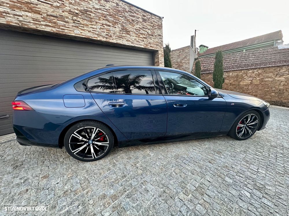 BMW i5 eDrive40 Pack Desportivo M Pro - 3