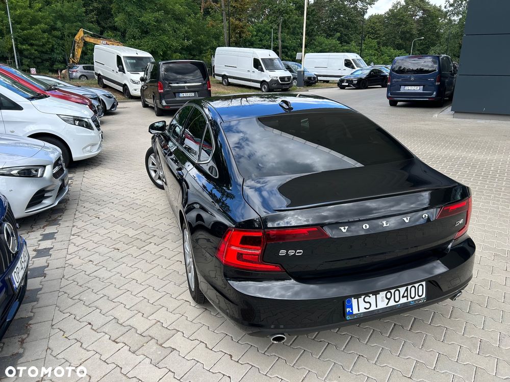 Volvo S90 D4 Momentum - 29